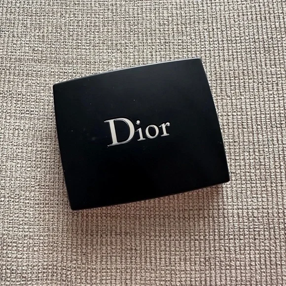 NWOT DIOR Diorshow 5 Couleurs Eye Makeup Palette 5 Eyeshadows 629 Coral Paisley - Picture 2 of 3